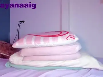 Whiite_snow_  live sex cam
