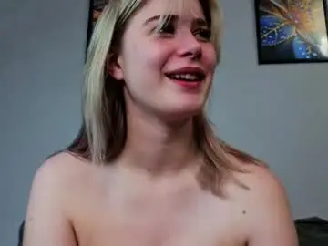Baby_claude  live sex cam