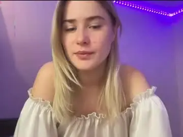 Baby_claude  live sex cam