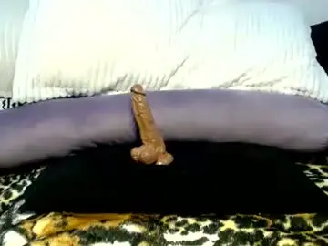 Bootyliciousstormy  live sex cam