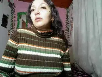 Callme_lolas  live sex cam