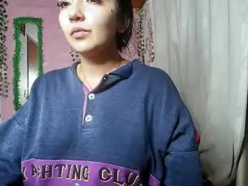 Callme_lolas  live sex cam