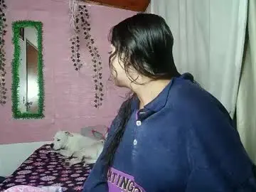 Callme_lolas  live sex cam