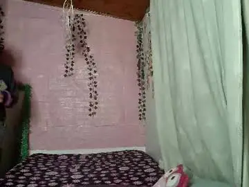 Callme_lolas  live sex cam