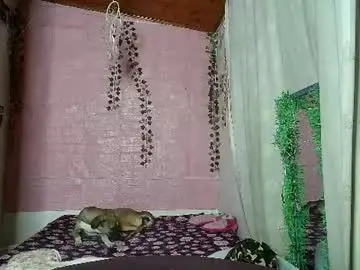 Callme_lolas  live sex cam