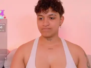 Dominickjoness  live sex cam