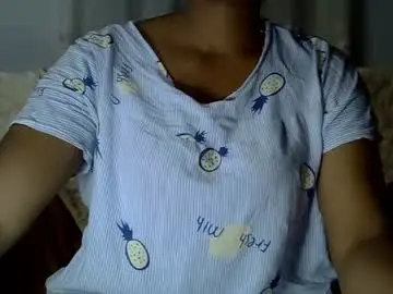 Juicy_pretty  live sex cam