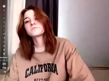 Katricetkacik  live sex cam