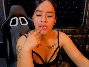 Lore18_b  live sex cam