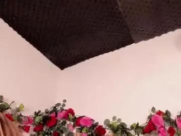 Lyanna_difran  live sex cam
