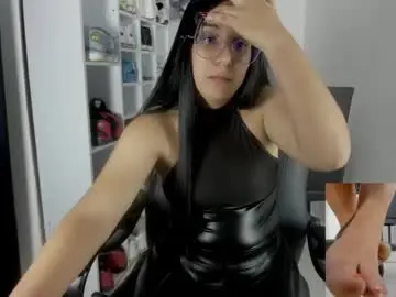 Queen_findom1  live sex cam