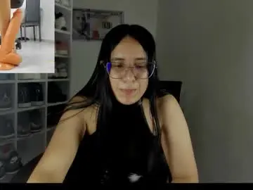 Queen_findom1  live sex cam