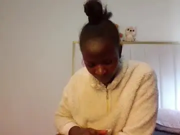 Shillah024  live sex cam