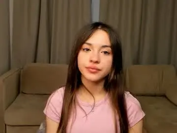 Tobimediate  live sex cam