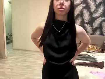 Yvonnepfluger  live sex cam