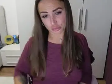 Beyoncedoll  live sex cam