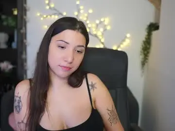 Caylinn18  live sex cam