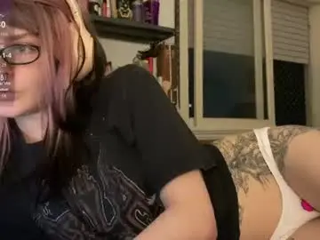 Hildatears  live sex cam