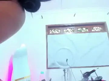 Krissbrown_1  live sex cam