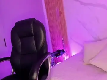 Kylie_jones6  live sex cam