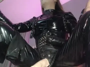 Ladymorgana18  live sex cam