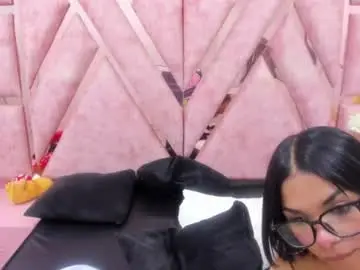 Lucero_hott  live sex cam