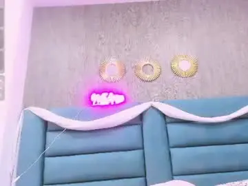 Miiaavelvet  live sex cam