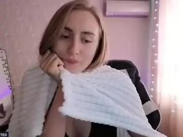 Miss_emily19  live sex cam