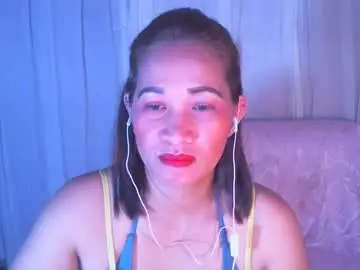 Naughtyhotanarose  live sex cam