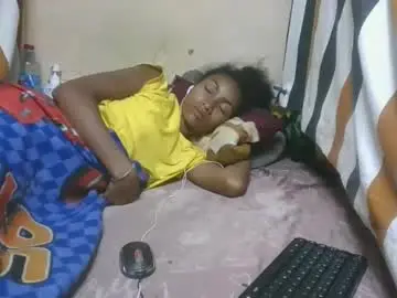 Ninaeaa  live sex cam