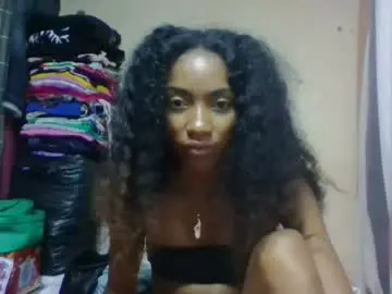 Ninaeaa  live sex cam