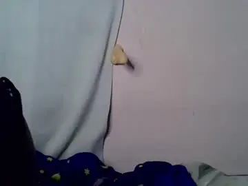 Pinky_bubbles  live sex cam