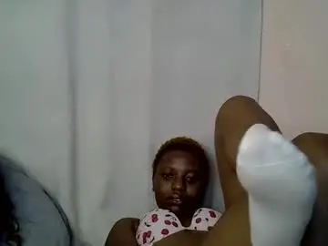 Pinky_bubbles  live sex cam