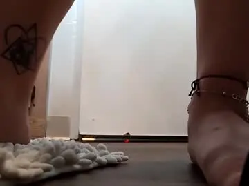 Queendestiny561  live sex cam
