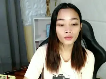 Tricia_slut  live sex cam