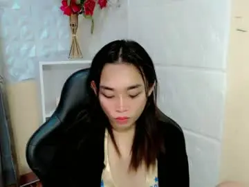 Tricia_slut  live sex cam