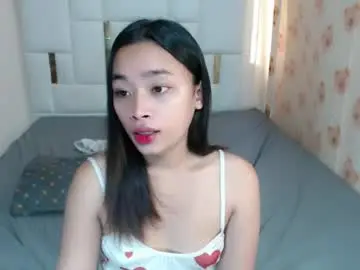 Tricia_slut  live sex cam
