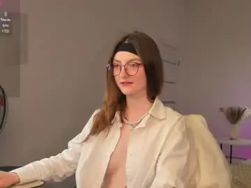 Valenora1  live sex cam