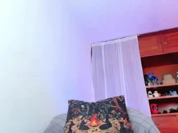 Victoriarussell  live sex cam
