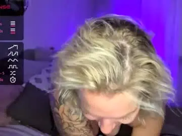 Yogimilflover  live sex cam