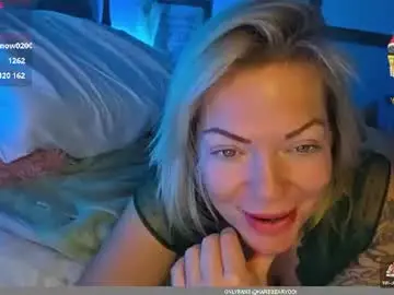Yogimilflover  live sex cam