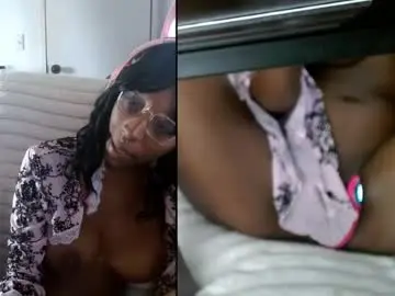 Alys_at_college  live sex cam