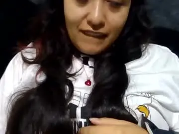 Bubble_gum_bitch_  live sex cam