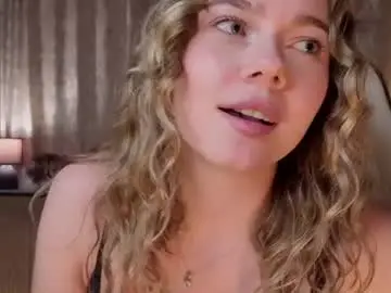 Chasidygrandmaison  live sex cam