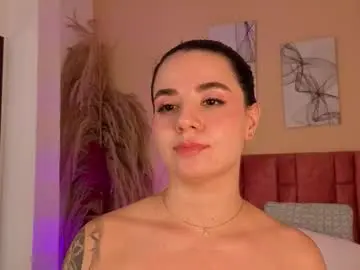 Emmy_danielss  live sex cam