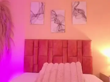 Emmy_danielss  live sex cam