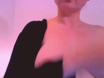 Empierce  live sex cam