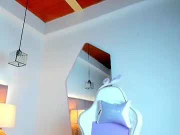 Juliia01  live sex cam