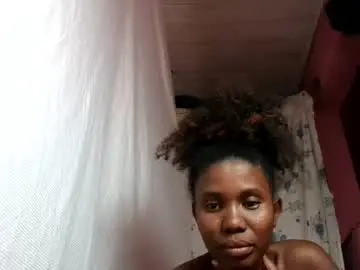 Liandra69  live sex cam