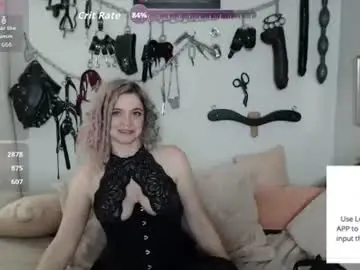 Mohawkmischief  live sex cam